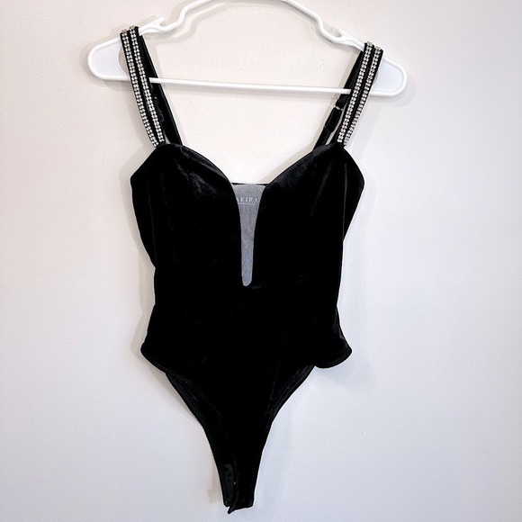 AKIRA Black Bodysuit with Silver Straps - Picture 16 of 16